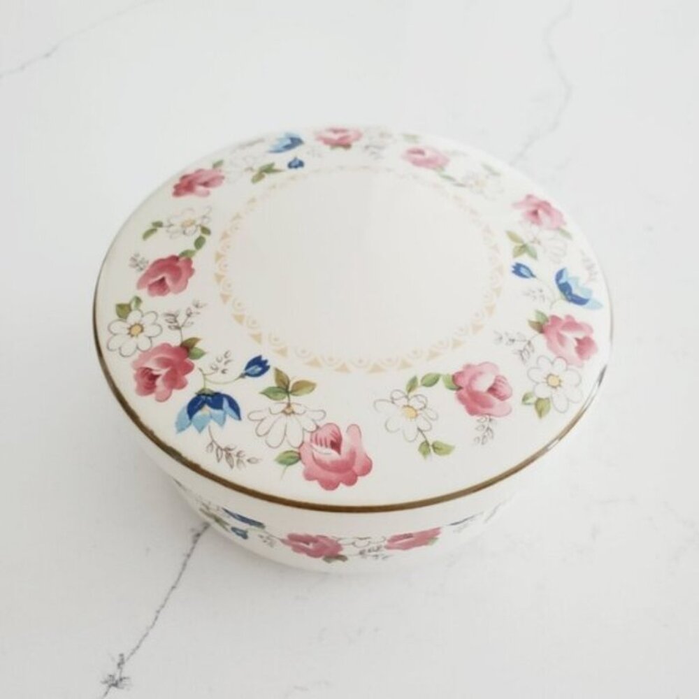 Vintage Korea Cottage Flower Country Round Lid Trinket Dish - Picture 3 of 7